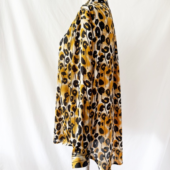cheap monday leopard print blouse silky button-down medium - Picture 3 of 7